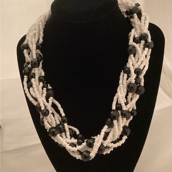 Four beaded necklaces lot - Picture 2 of 8